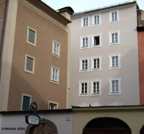 Hotel Schwarzes Roessl Salzburg Exterior photo